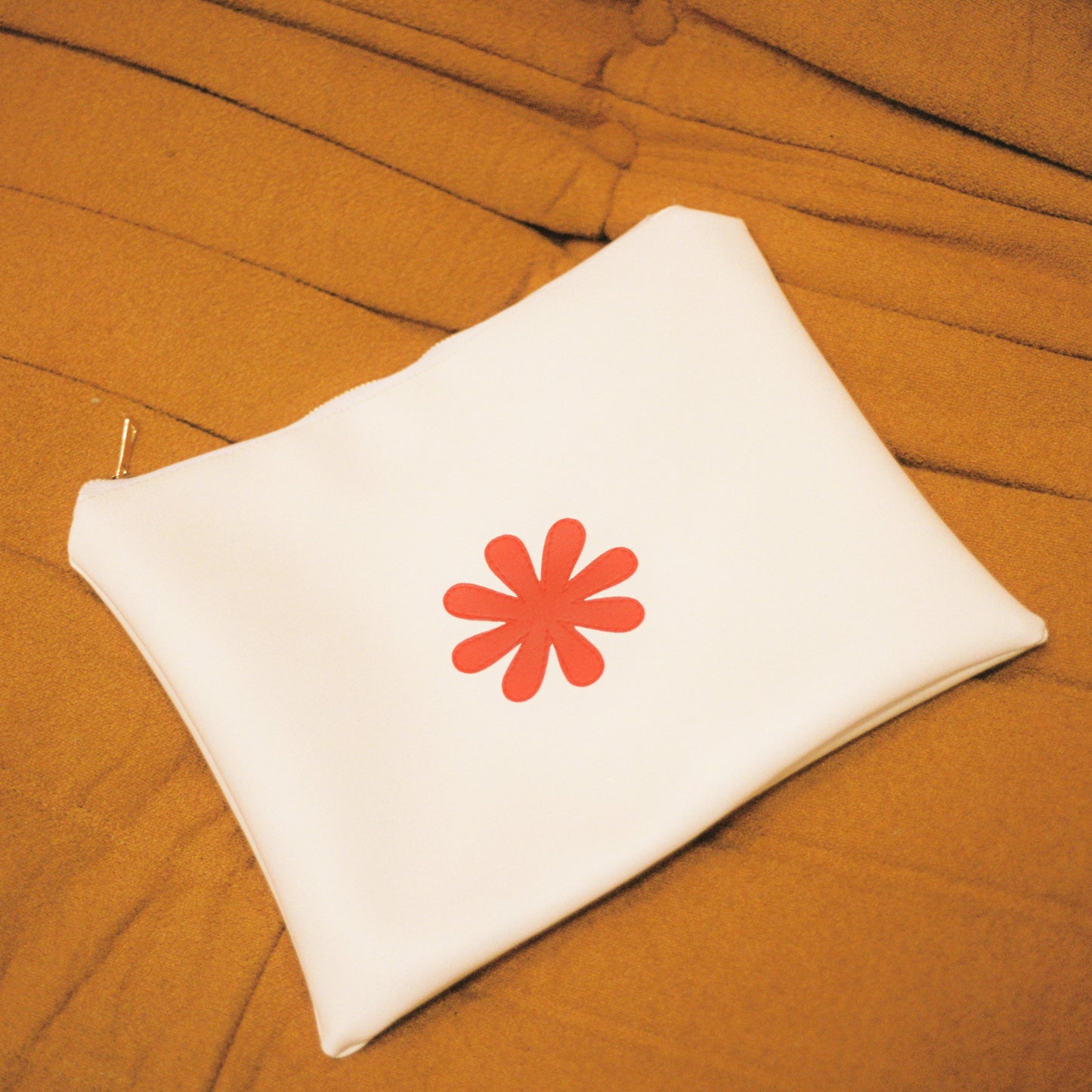 Currency Japan Pouch