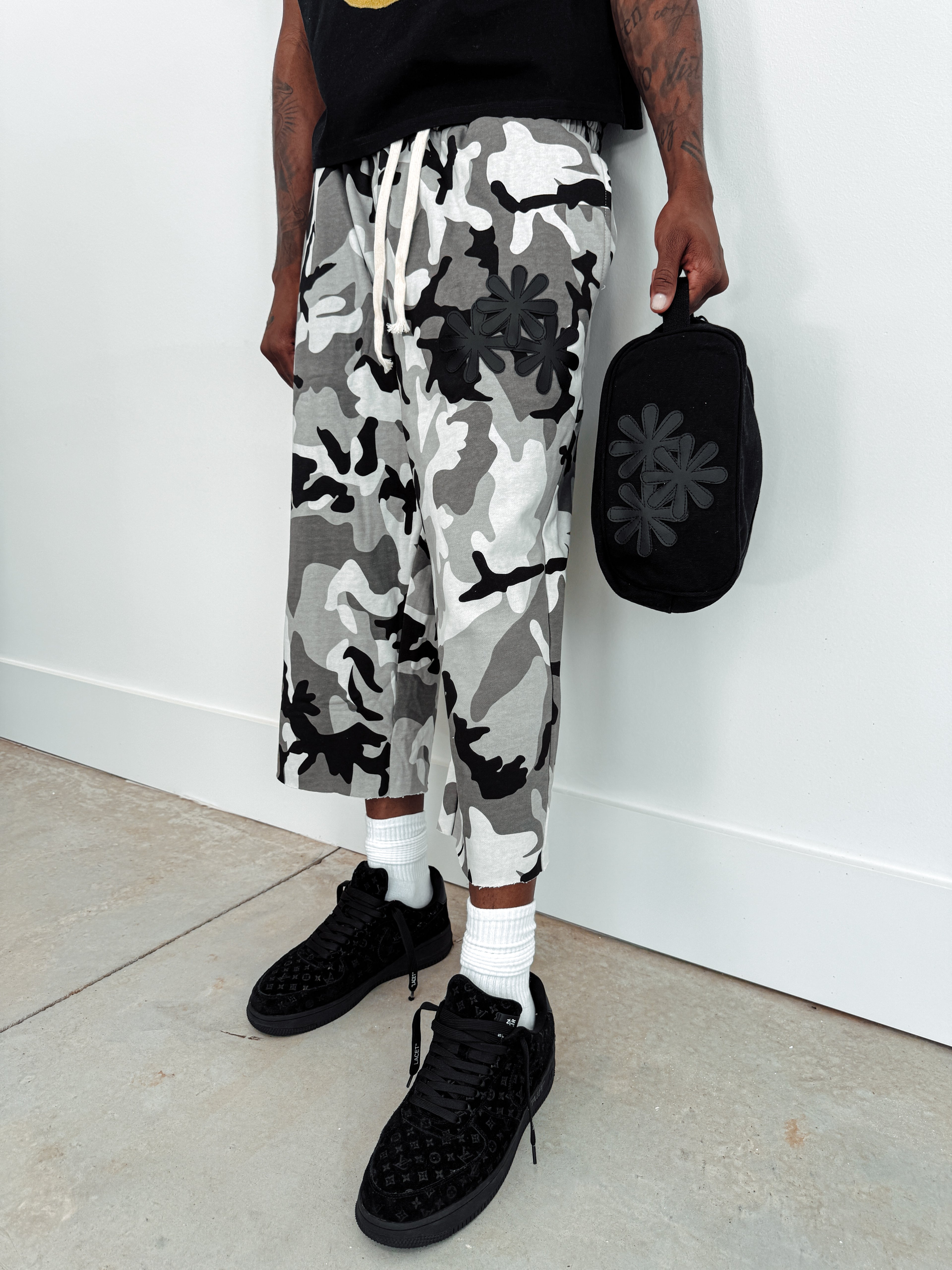 Black Petals Toiletry Bag