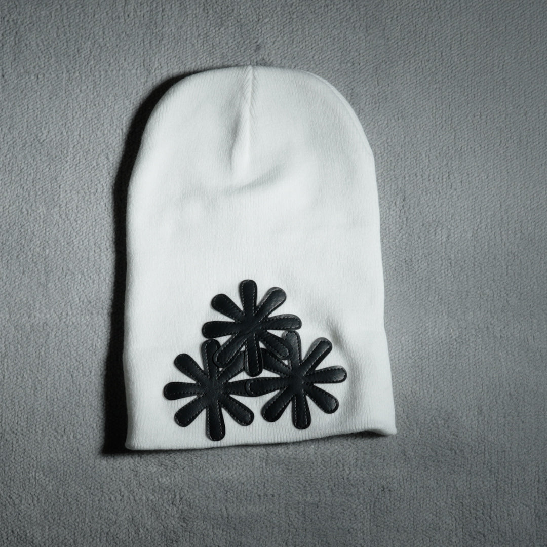 WHITE/BLACK CV (LONG) BEANIE