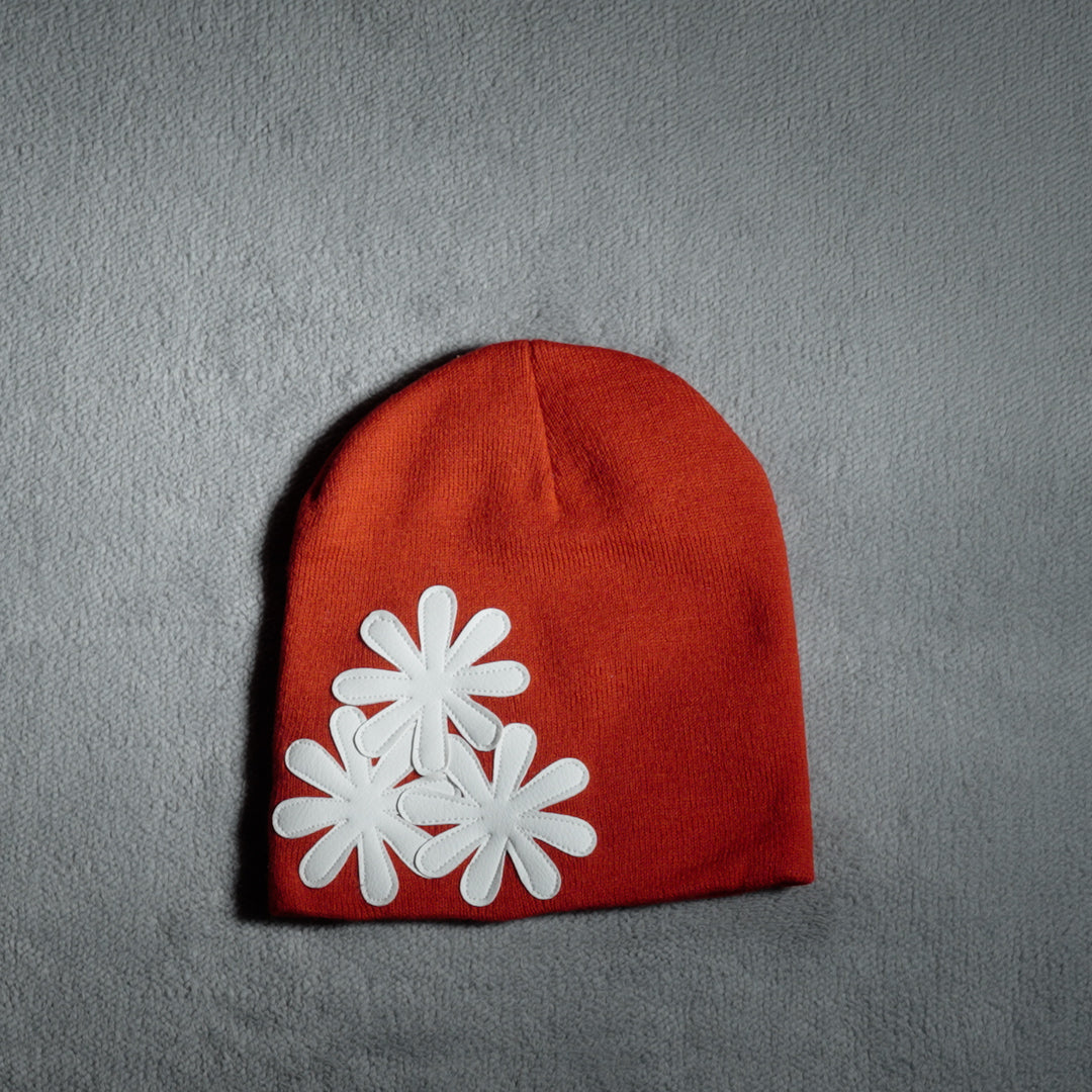 RED/WHITE CV BEANIE